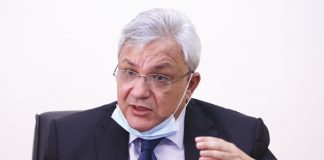 Entretien avec Dr Abderrahmane Lotfi Djamel Benbahmed, ministre de l’industrie pharmaceutique
